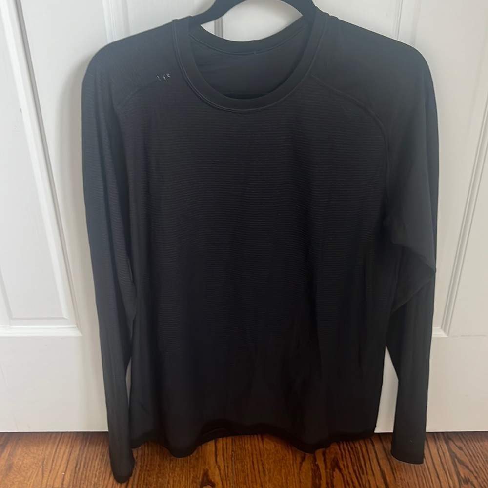 Mens lululemon shirt